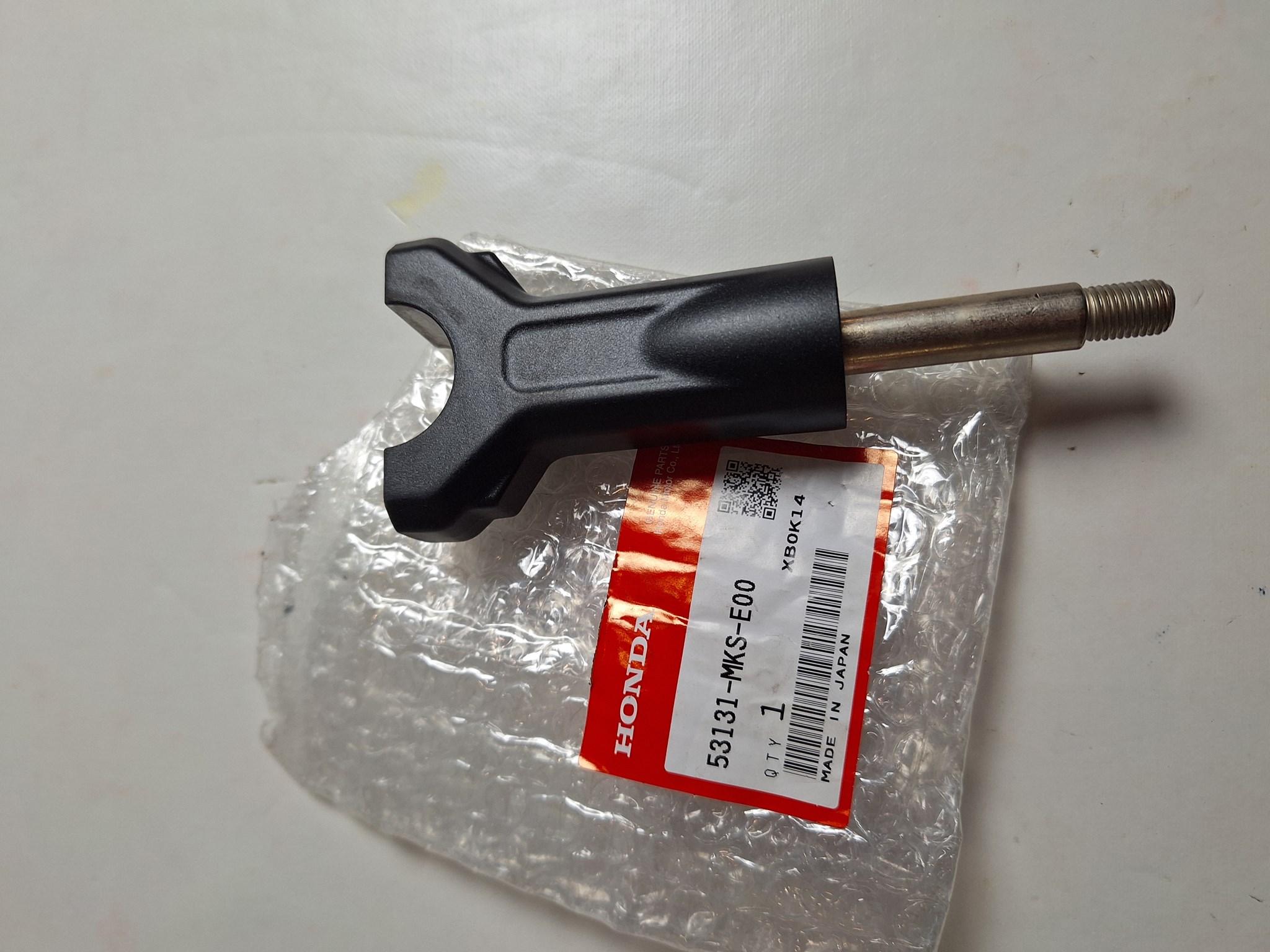 Picture of HOLDER,HNDL UPPER  53131-MKS-E00  